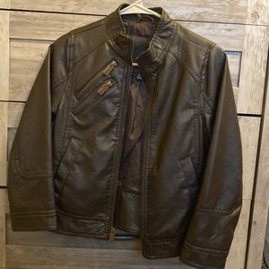 Urban Republic Size 8 Boys. Barely worn. See photos.